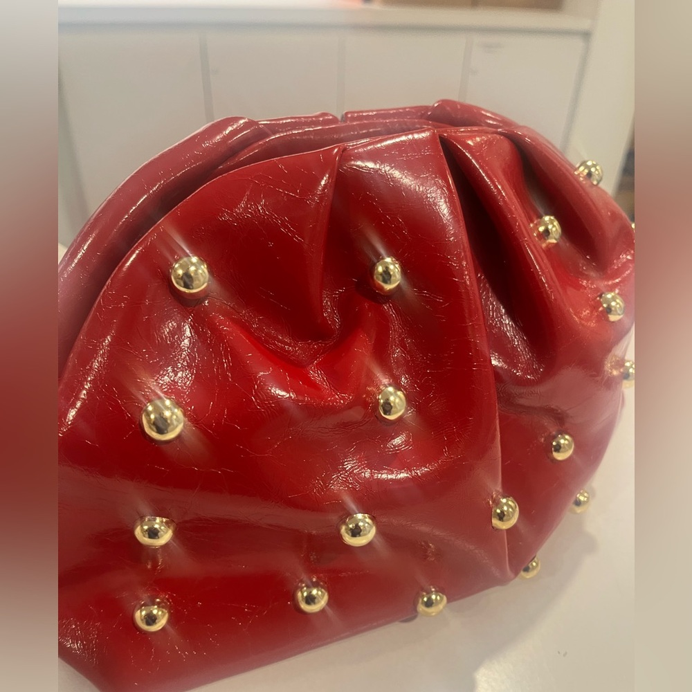 NIP Studded Clutch Magnet Ruched Evening wear. See pic for measurements. ❤️